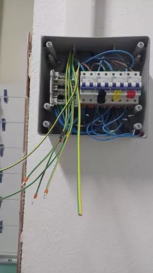 Reformas : Electricidad