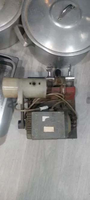 Máquina para copiar llaves para cerrajeros