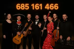 Grupos de TUNA en Málaga y más animación: magos, dj, violinistas, pianistas...