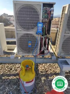 Reparación de máquinas de aire acondicionado y cargas de gas