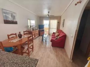 APARTAMENTO DE 2 HAB EN TORREVIEJA 700€ / MES