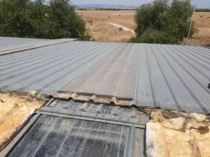 MANTENIMIENTO Y REPARACION DE TEJADOS NAVES INDUSTRIALES