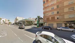LOCAL 82 M2 EN ZONA COMERCIAL TORREVIEJA