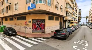 Alquiler local esquina 352 m2 centro Torrevieja