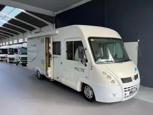 autocaravana integral PILOTE modelo G 710