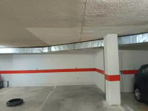 Trabajador motivado en búsqueda de empleo