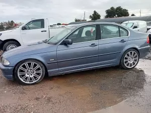 BMW 328 I 193 CV.