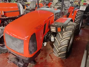 TRACTOR ARTICULADO AGRIA 9095 AR DE 90 CV.
