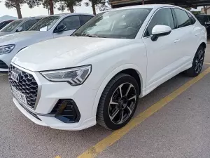 AUDI Q3 35 2.0 TDI 150 CV.  año 2.022