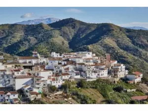 Building Plot en Moclinejo