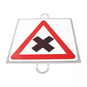 PANEL DE SEÑALIZACIÓN TRAFICO DE PELIGRO Nº 3 (INTERSECCIÓN)