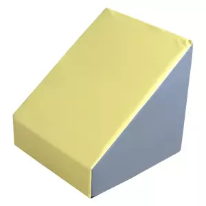 FIGURA RAMPA GRANDE  60X60X60 CM , AMARILLO/GRIS