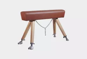 Caballo de salto patas de madera