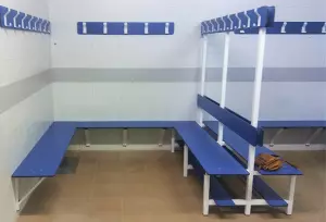 Bancos vestuario con respaldo, percha y repisa fenólico