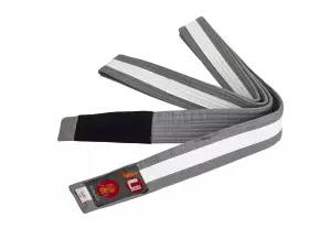 CINTURÓN BJJ INFANTIL GRIS - BLANCO /GRIS JUSPORTS 4cm tamaño 220/240/260