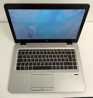 HP Elitebook 840 G3 en color plata y negro.