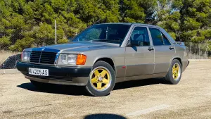  MERCEDES-BENZ 190 D 2.5 (W201) – CLÁSICO IRROMPIBLE 
