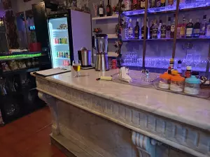 BAR/COCTELERIA LICENCIA C3 ZONA CLOT