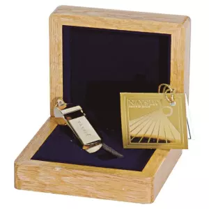 Silbato Naysir Mundial 82 Dorado con Estuche de Madera