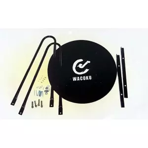 Tabla de puchin con escuadras y tornillería.