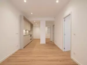 MADERAS LAMINADOS VINILOS SPC