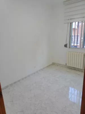 VENDO PISO VALLECAS