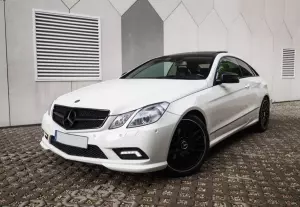 En venta Mercedes-Benz E350 Coupé (231cv) AMG LINE