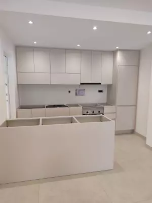 mobiliario de cocina a medida , vestidores , armarios