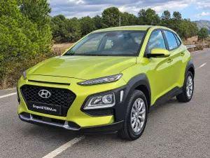  HYUNDAI KONA 1.0 T-GDI ESSENCE · 120 CV nacional