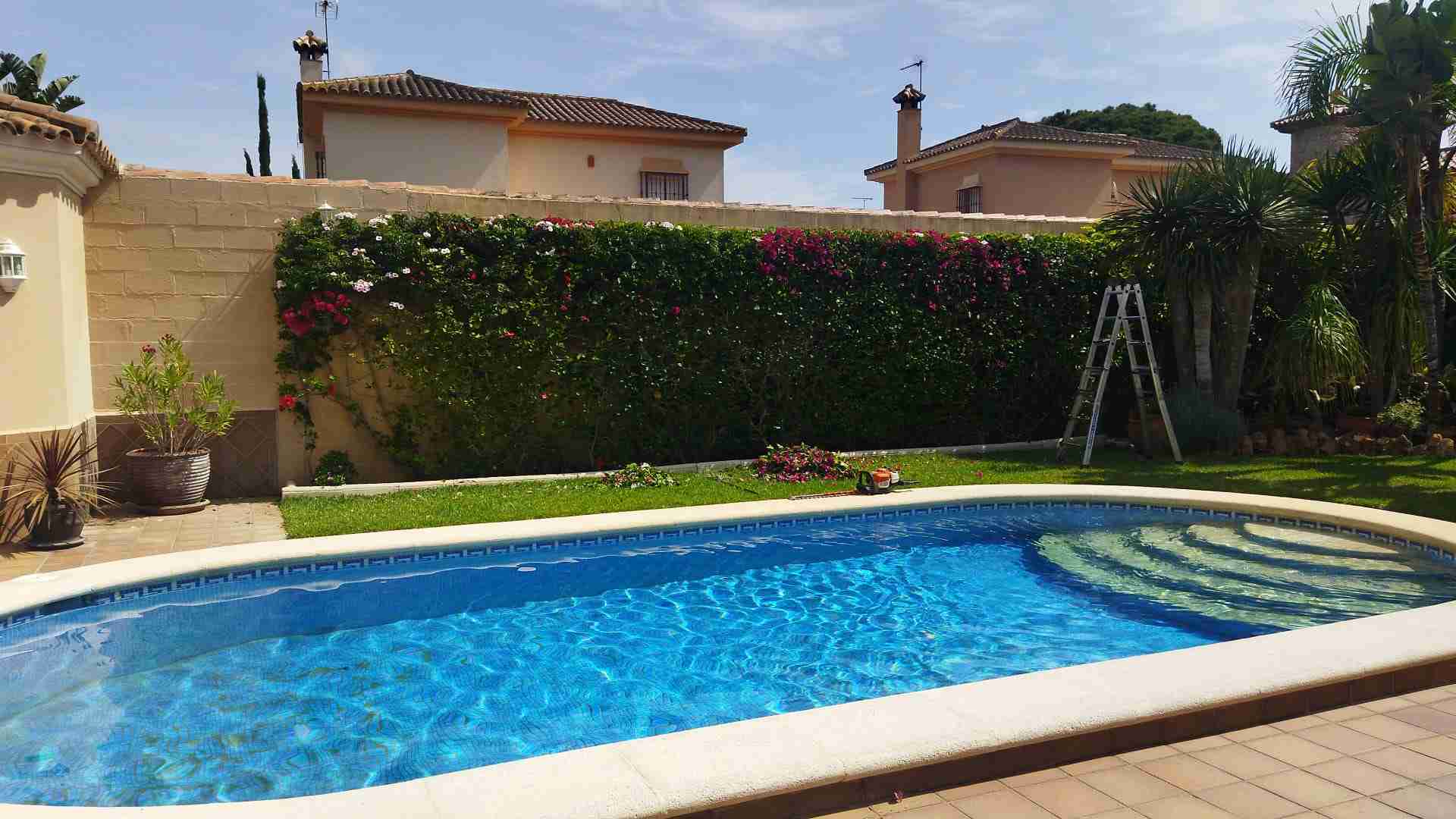 MANTENIMIENTO CONTROL Y LIMPIEZA DE PISCINAS