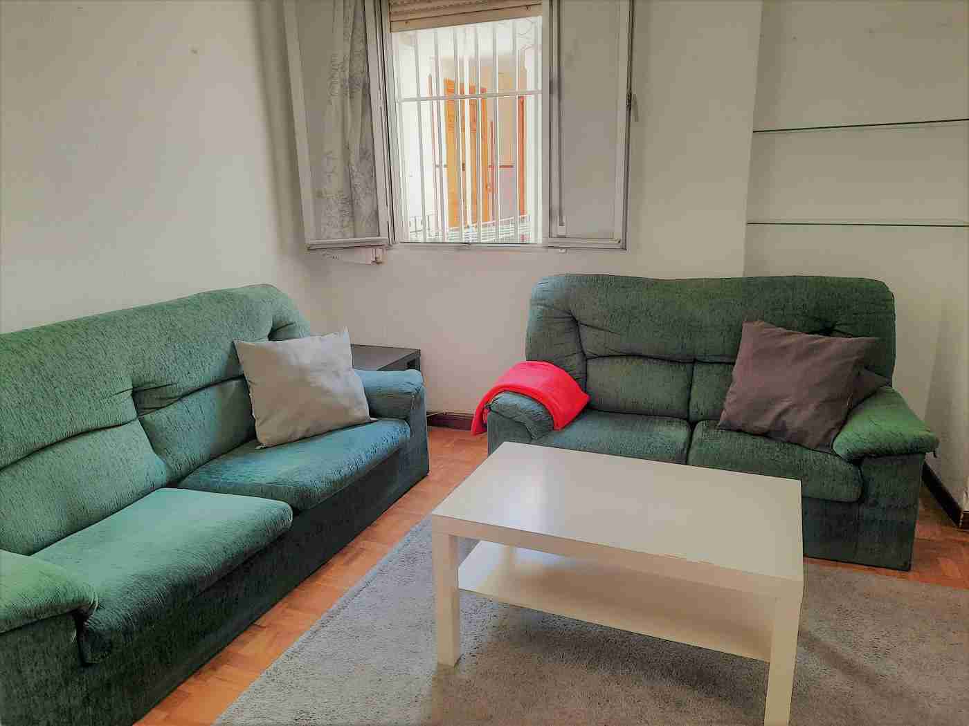 Alquilo apartamento amueblado en la zona de Pacifico