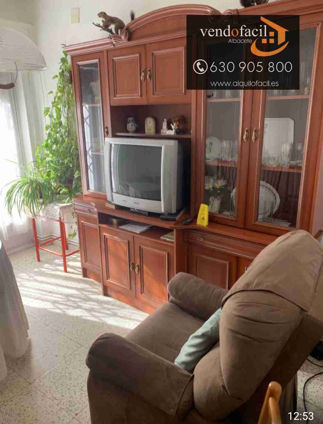 SE VENDE PISO EN C/ FRANCISCO JAVIER DE MOYA DE 3 DO