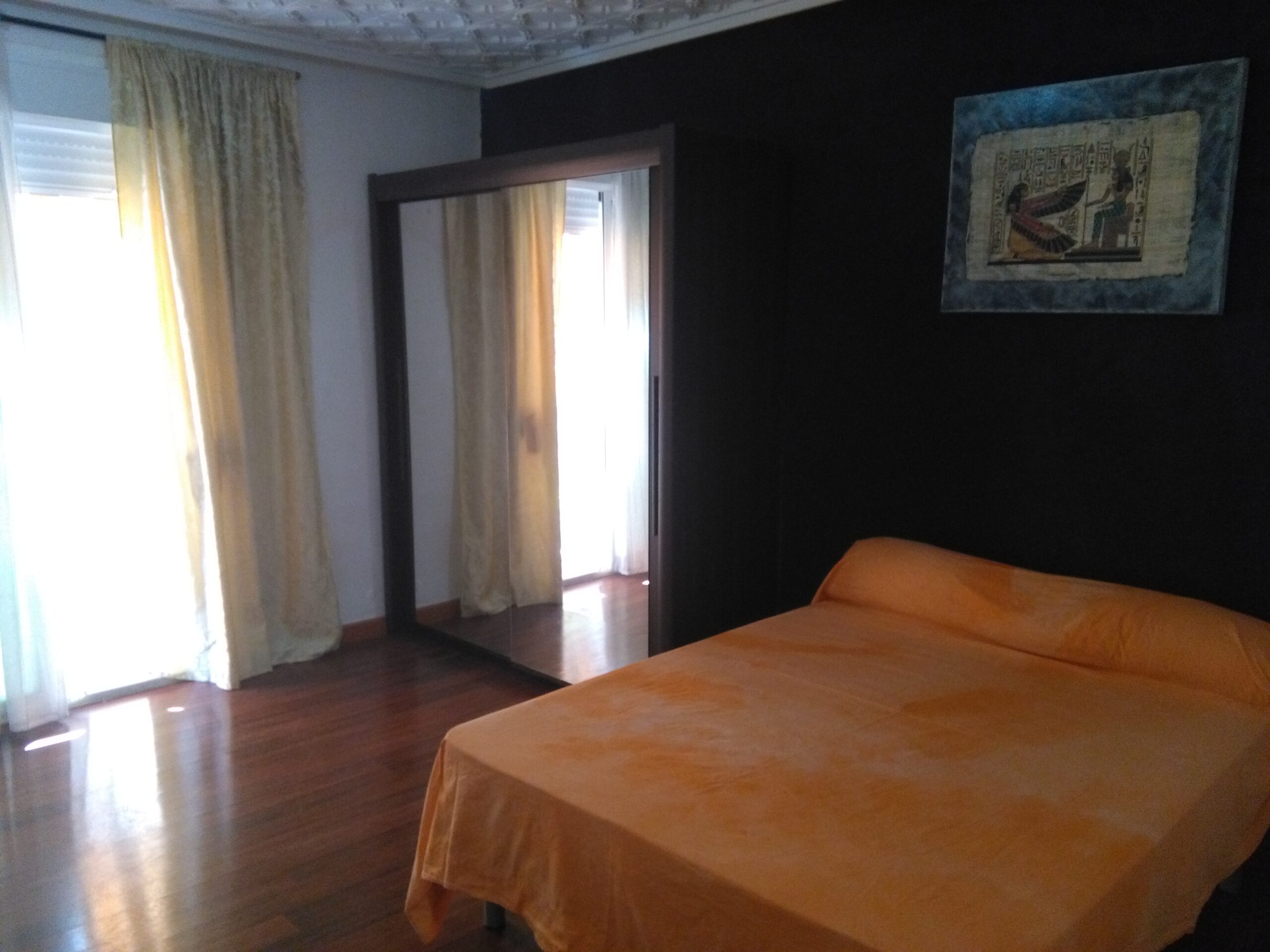 ALQUILER HABITACIÓN MATRIMONIO EXTERIOR