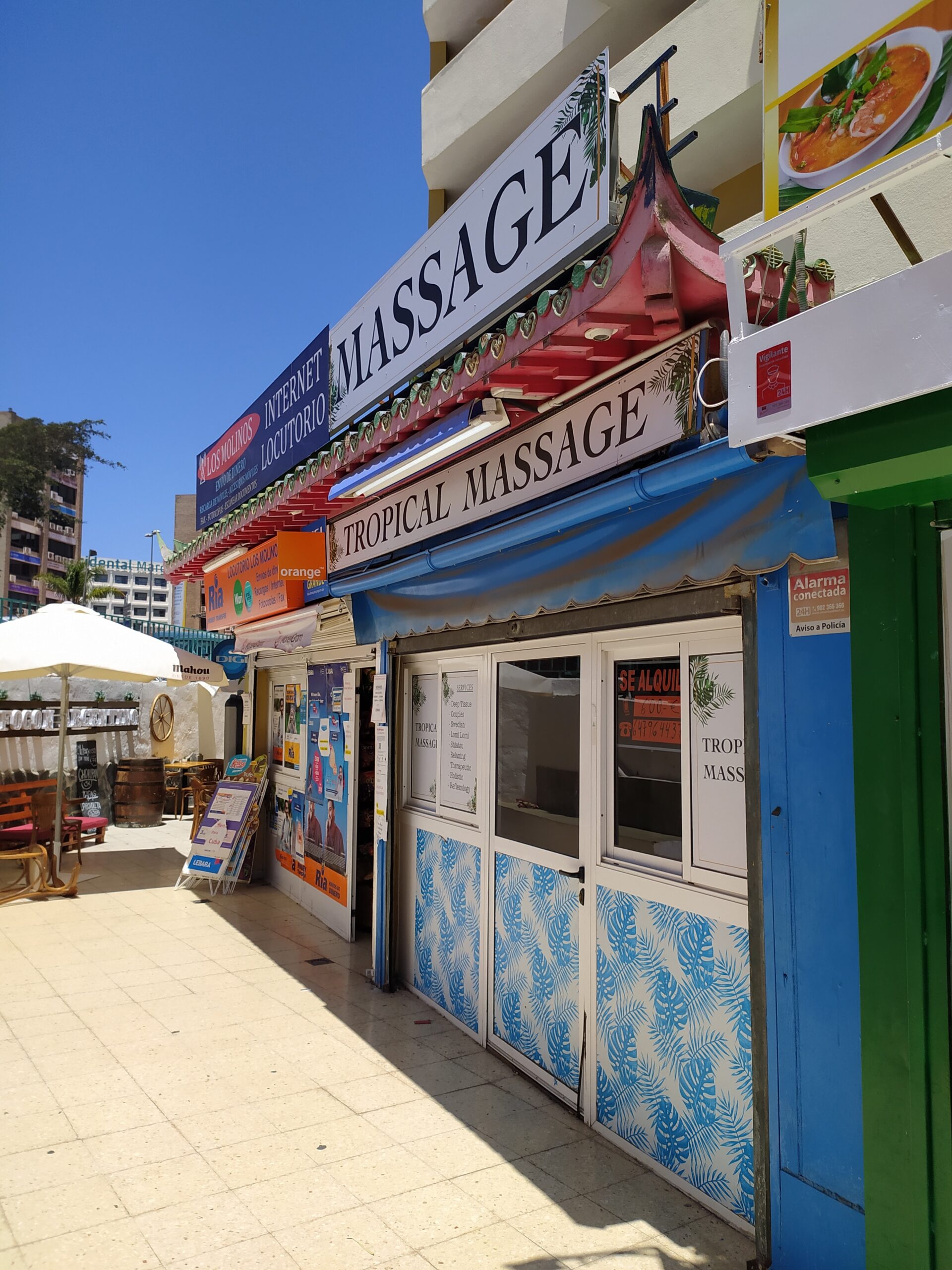 Alquilo Local Comercial en Playa del Inglés – Primera Línea Avenida de Gran Canaria