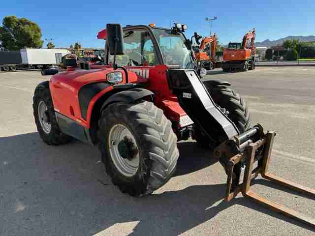 CARRETILLA TELESCÓPICA MANITOU MLT634 MATRICULADA.