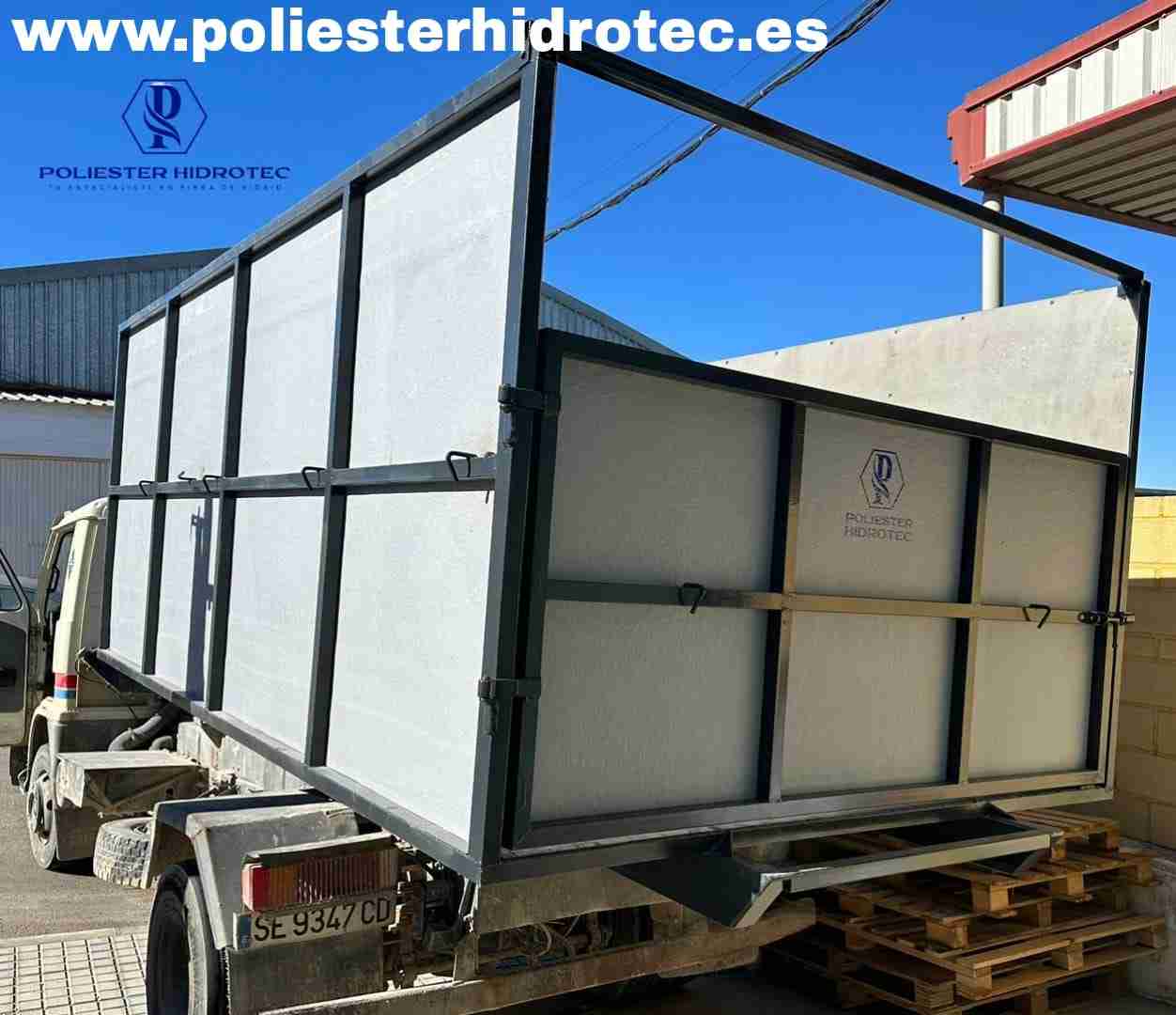 Contenedor de Poliéster con Sistema Multilift