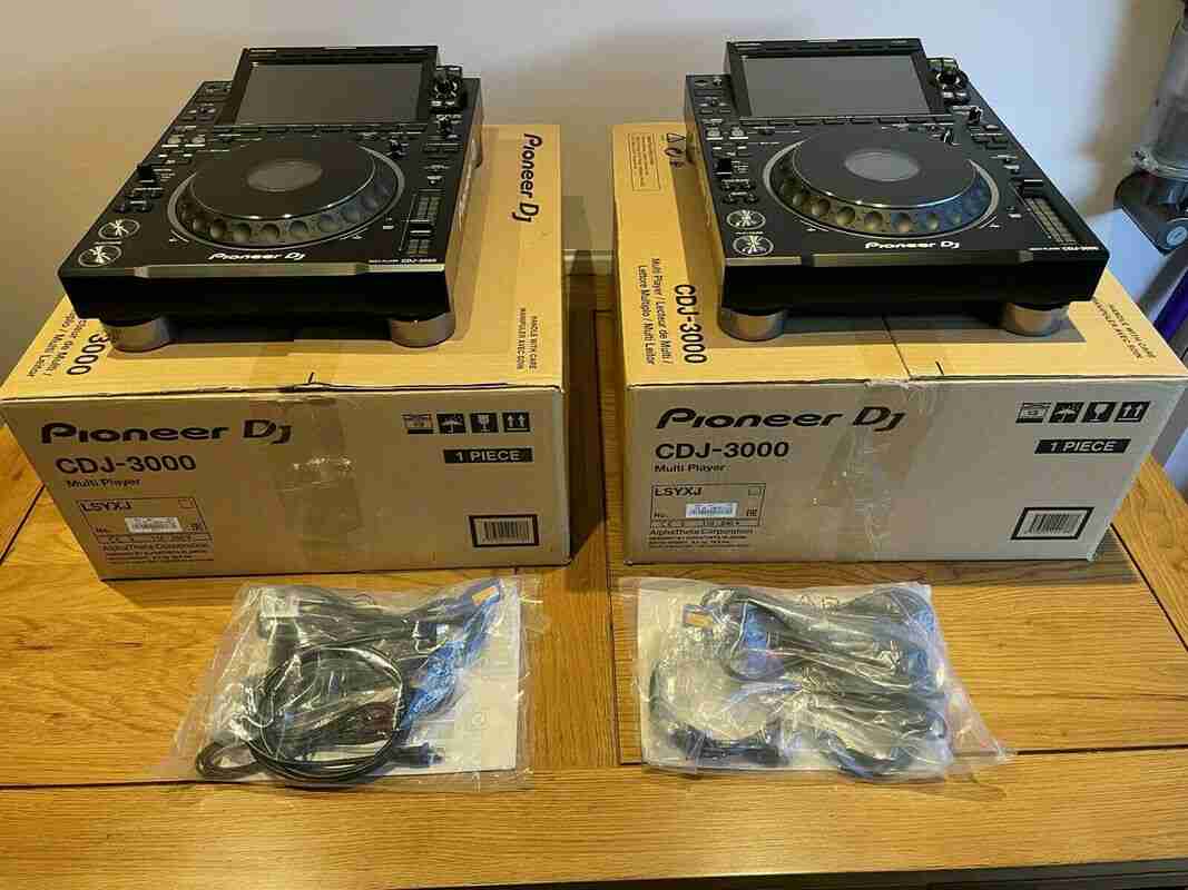 Pioneer CDJ-3000, CDJ 2000NXS2, Pioneer DJM 900NXS2
