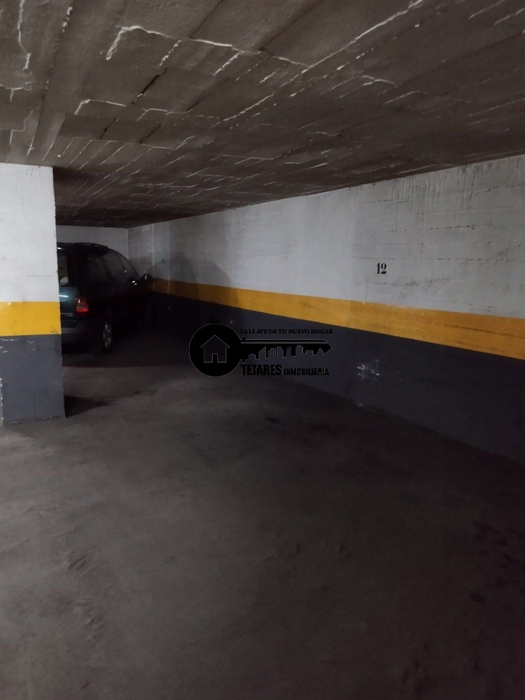 Garaje en Avenida de España, Albacete – 13 m², Acceso Fácil y Céntrico