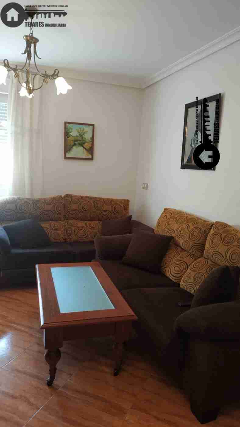 SE VENDE PISO CENTRICO EN LA GINETA