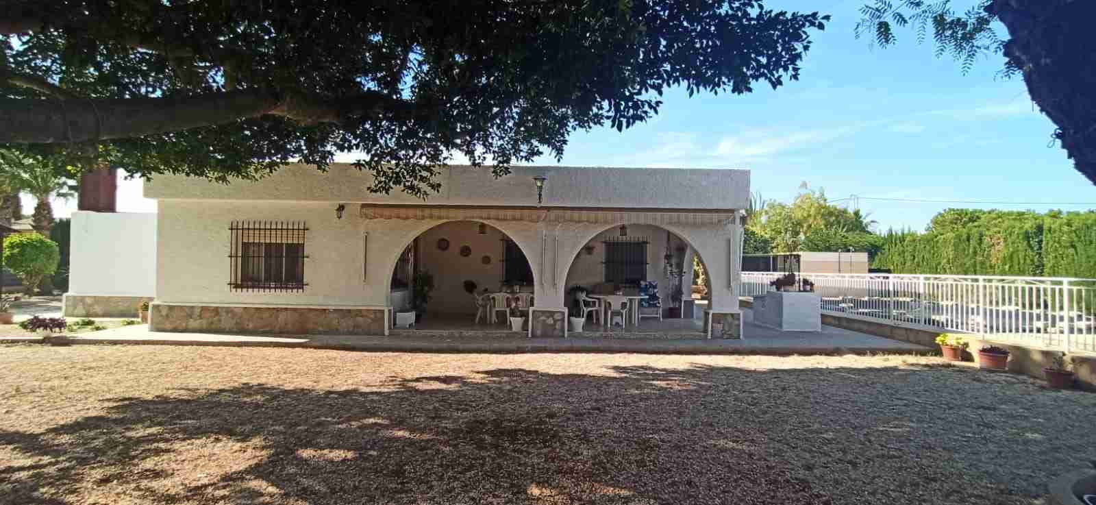 CHALET EN PERLETA