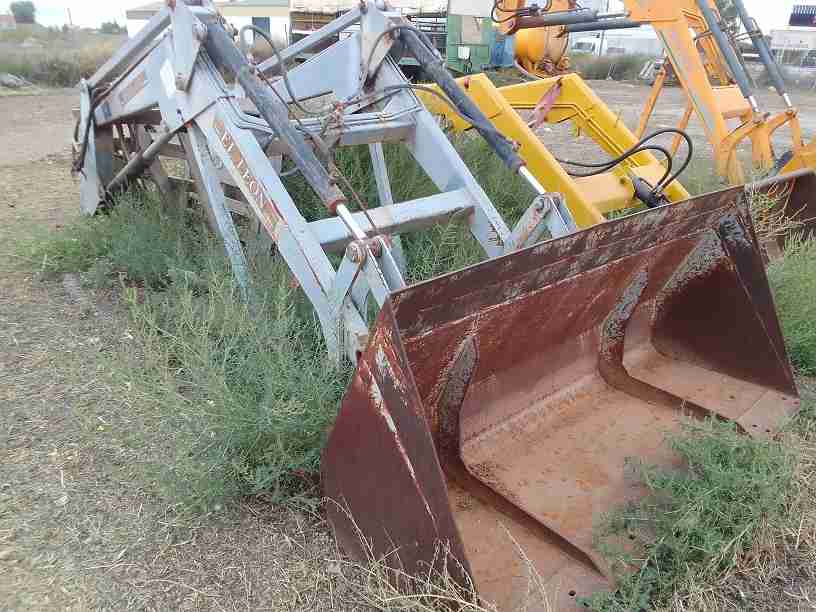 PALA DE TRACTOR EL LEON MOD 370.