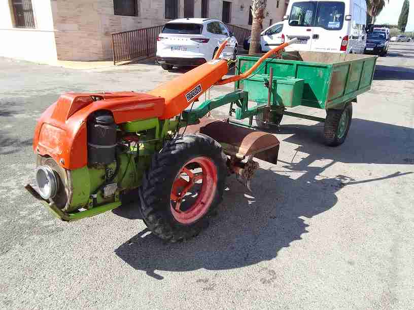 Motocultor AGRIA 2700 DL CON REMOLQUE.