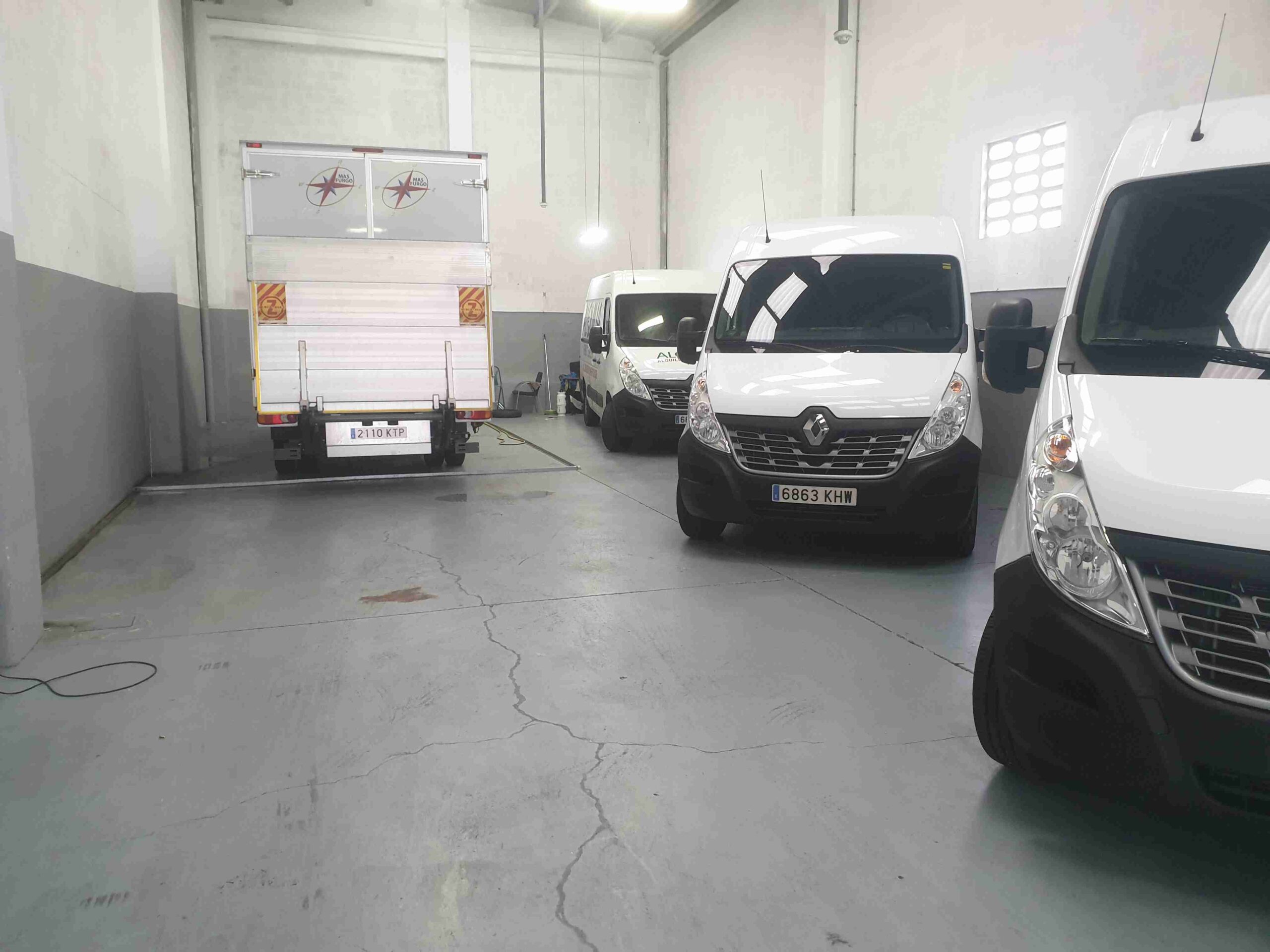 Alquiler de furgonetas sin conductor