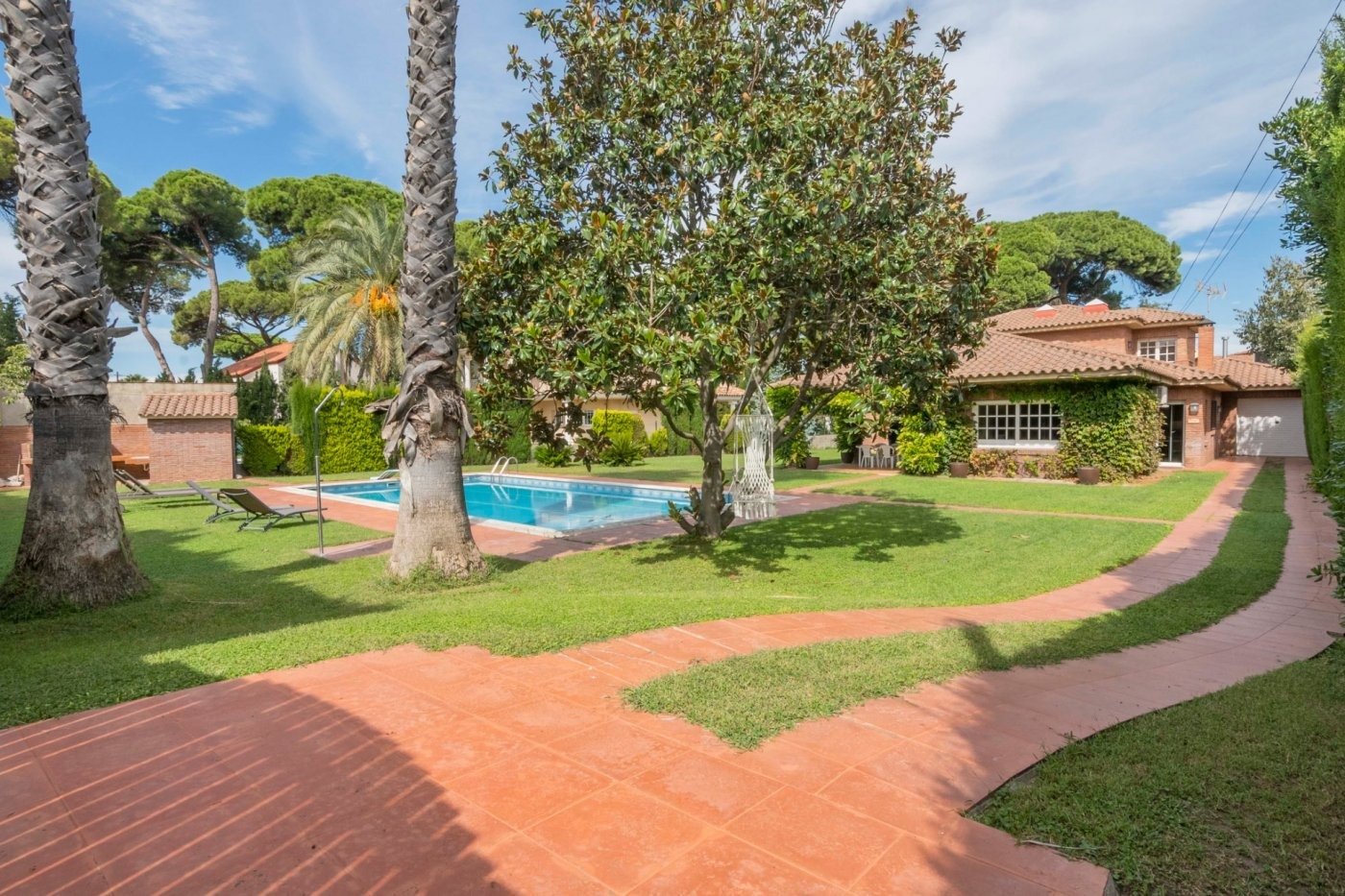 CASA VIENTOS CON PISCINA Y JARDIN BARBACOA - FE10500