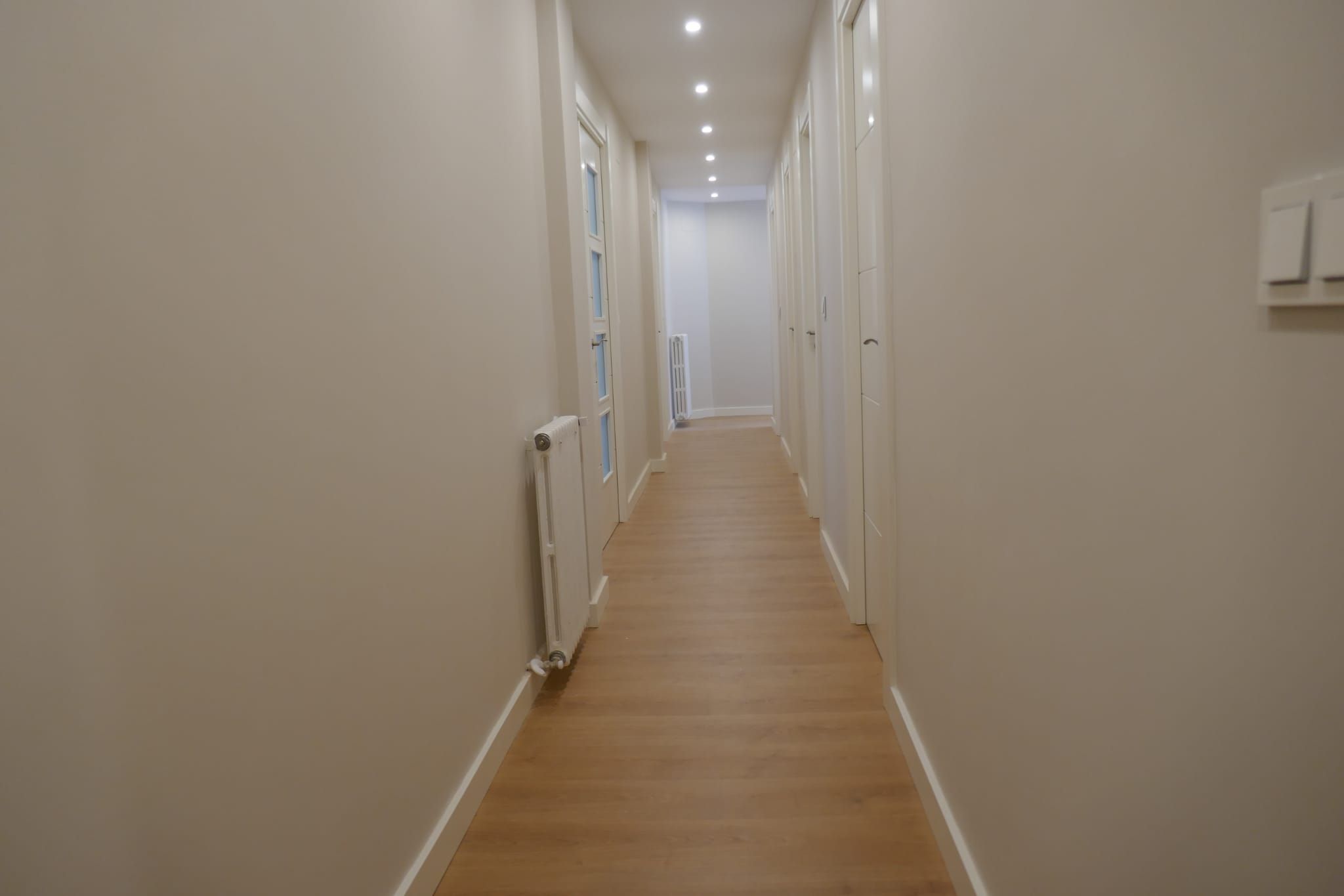 montador de suelos laminados