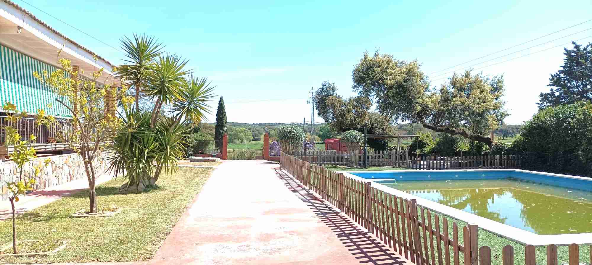 MAGNIFICO CHALET EN VENTA BADAJOZ CAPITAL