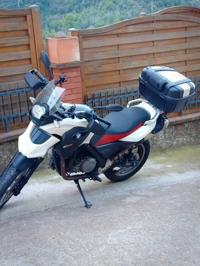 VENDO INCREÍBLE MOTO BMW G 650 GS