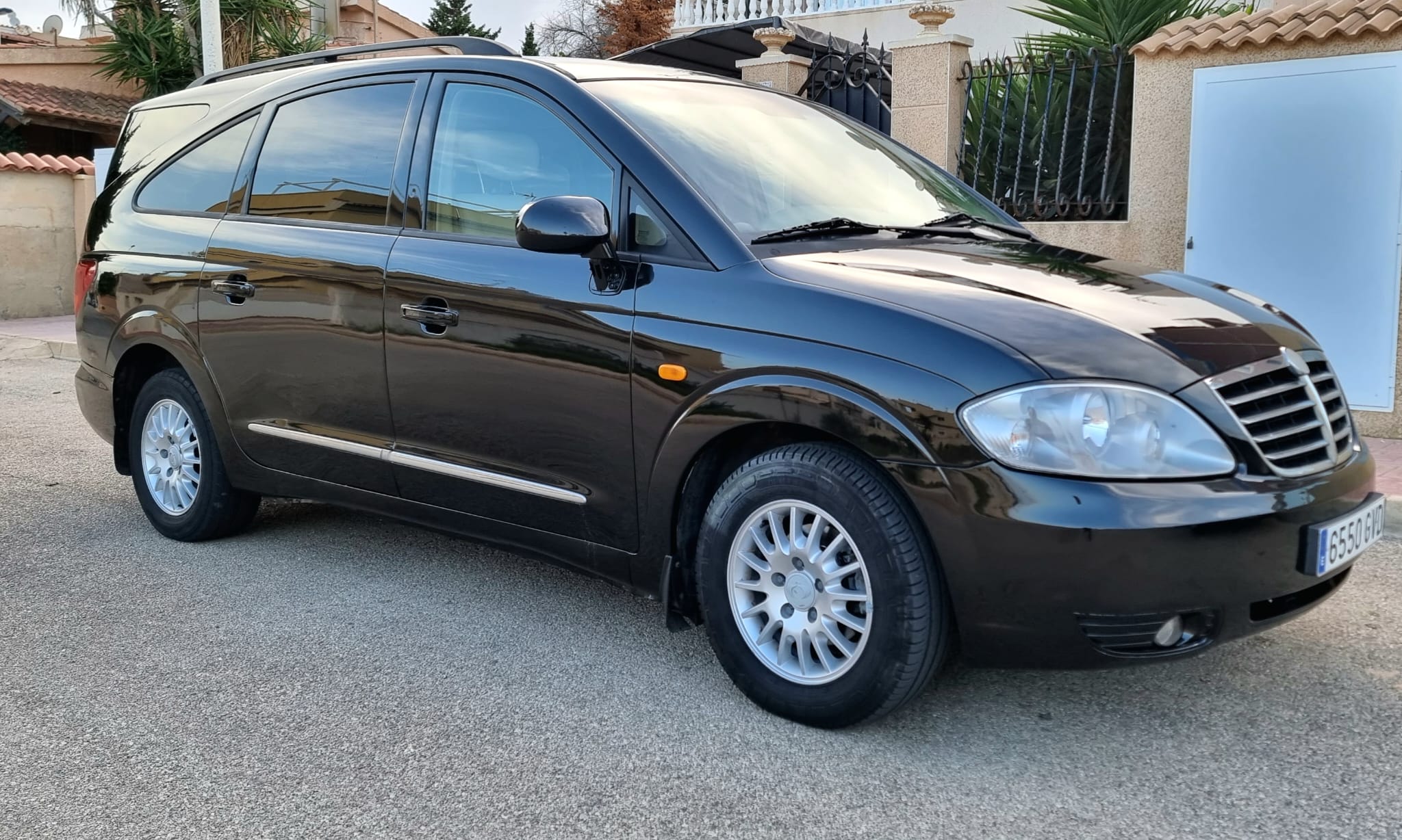 SsangYong Rodius en Perfecto Estado – Venta Directa
