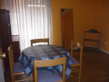 Alquilo un apartamento amueblado