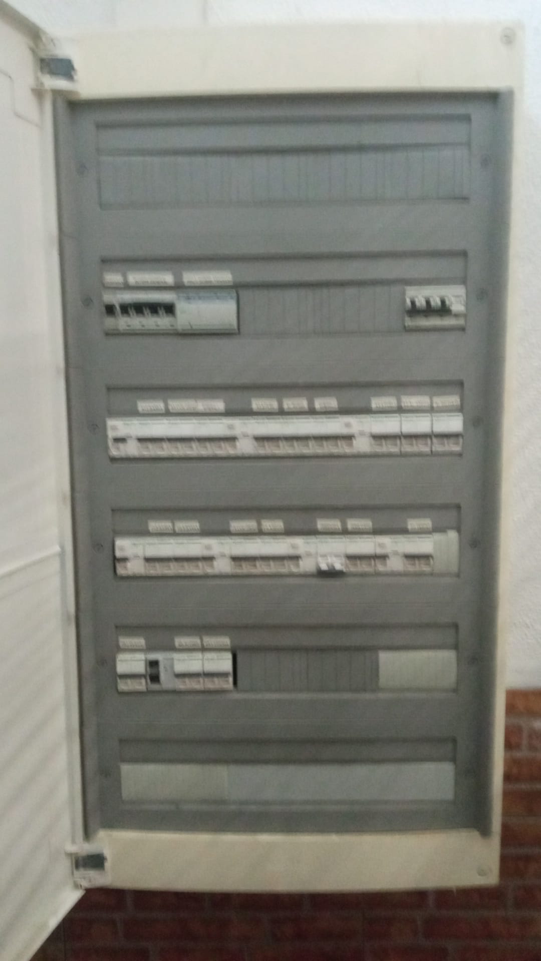 Electricista De Urgencias 24 Horas Sevilla Y Alrrededores